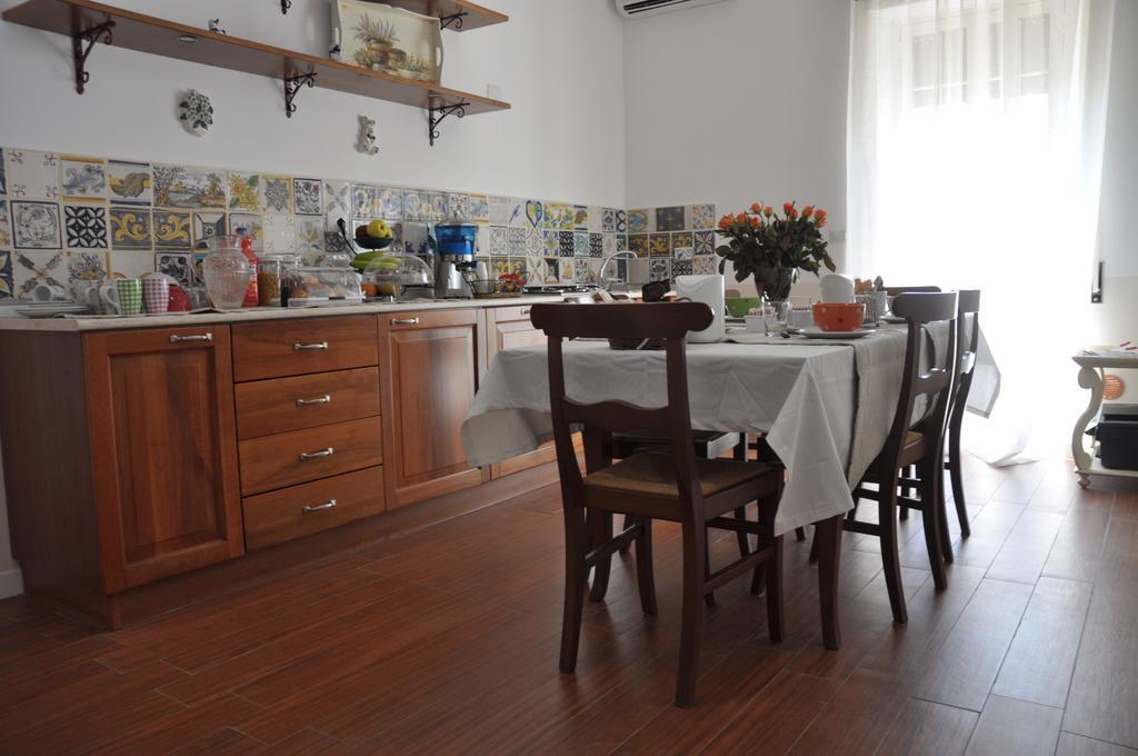 Le Stanze Di Rebecca Bed & Breakfast Roma Exterior foto